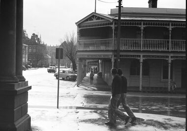 Negative - Town Hall - Metropolitan Hotel Bendigo - Law Courts Bendigo, Allan Doney, 1950 -1970
