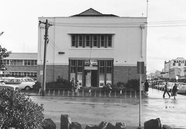 Negative - Bull Street - Library - Bendigo, Allan Doney, 1950 -1970