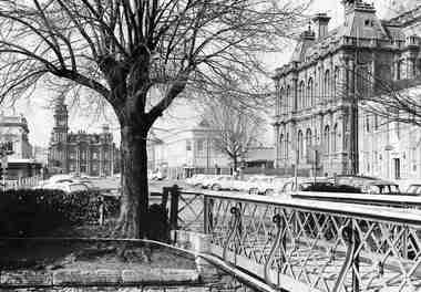 Negative - Bendigo Creek Bridge - Law Courts Bendigo - Town Hall, Allan Doney, 1950 -1970