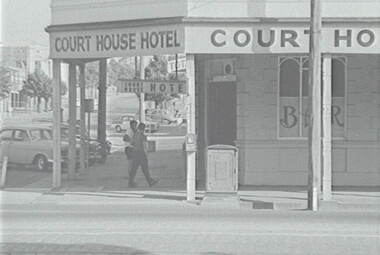 Negative - Court House Hotel Bendigo, Allan Doney, 1950 -1970