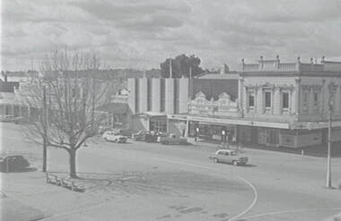 Negative - McCrae Street Bendigo - Businesses - Cohen Building - Advertiser, Allan Doney, 1950 -1970