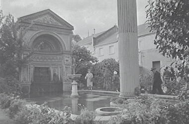 Negative - Fortuna Bendigo - Fountain - People, Allan Doney, 1950 -1970