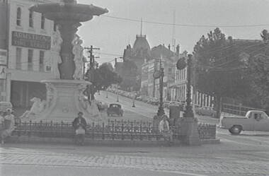 Negative - Alexandra Fountain Bendigo - View Street Bendigo, Allan Doney, 1950 -1970
