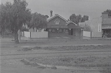 Negative - Charlton, Wycheproof, Sea Lake, Ouyen - Street, Allan Doney, 1950 -1970