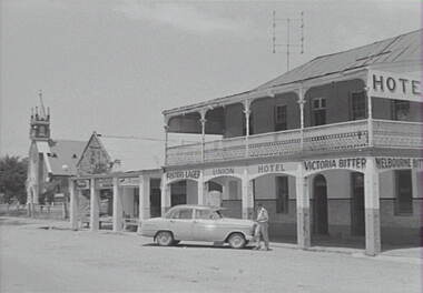 Negative - Iron Lacework - Building - Union Hotel Bendigo, Allan Doney, 1950 -1970