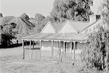 Negative - Happy Valley Bendigo - House - Mullock Heaps, Allan Doney, 1950 -1970