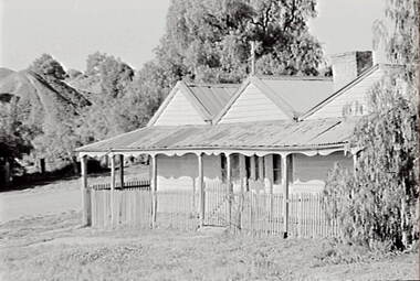 Negative - Happy Valley Bendigo - House - Mullock Heaps, Allan Doney, 1950 -1970