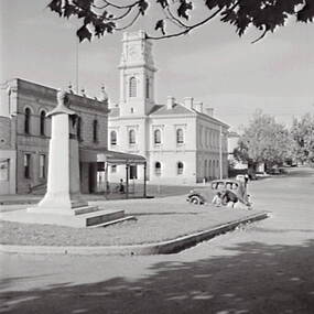 Negative - Castlemaine - 1955 - Town Hall - Memorial, Allan Doney, 1950 -1970