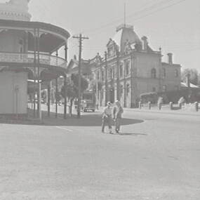 Negative - ANA Hall - View Street Bendigo, Allan Doney, 1950 -1970