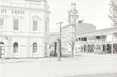 Negative - McCrae Street Bendigo - Black Swan Hotel Bendigo - School of Mines, Allan Doney, 1950 -1970