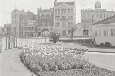 Negative - Queen Victoria Gardens - Baby Health Centre - View Point Bendigo, Allan Doney, 1950 -1970