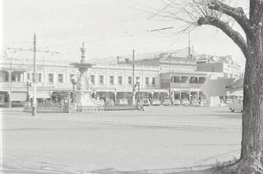 Negative - Alexandra Fountain Bendigo - City Club Hotel, Allan Doney, 1950 -1970
