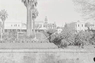 Negative - Bendigo Creek - Bull Street Bendigo - Town Hall, Allan Doney, 1950 -1970