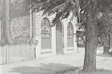 Negative - Howard Place - Bendigo Businesses - Ramblers Club, Allan Doney, 1950 -1970