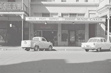 Negative - Williamson Street Bendigo- Mills, Allan Doney, 1950 -1970