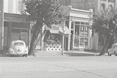 Negative - Bendigo Businesses - Key Board Coffee Lounge, Allan Doney, 1950 -1970