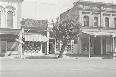 Negative - Bendigo Businesses - Key Board Coffee Lounge, Allan Doney, 1950 -1970