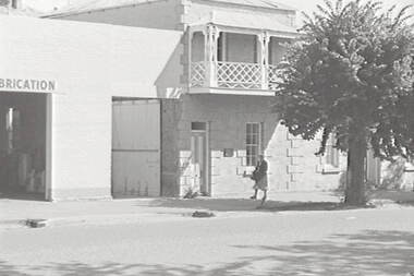 Negative - Specimen Cottage Bendigo, Allan Doney, 1950 -1970