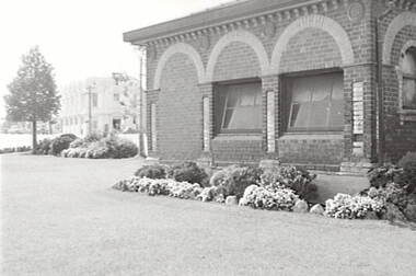 Negative - Town Hall Gardens - Weigh Bridge, Allan Doney, 1950 -1970