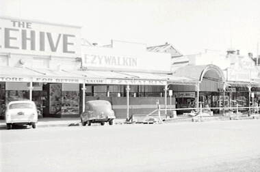 Negative - Hargreaves Street Bendigo - Beehive - Ezywalkin’s - Favaloro’s Cafe, Allan Doney, 1950 -1970