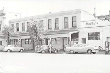 Negative - High Street Bendigo - Buildings - Garage, Allan Doney, 1950 -1970