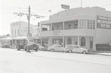 Negative - Mitchell Street Bendigo - Terminus Hotel, Allan Doney, 1950 -1970