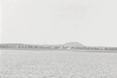 Negative - Ballarat - Lake Wendouree, Allan Doney, 1950 -1970
