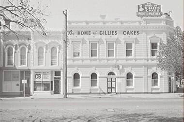 Negative - Howard Place - Bendigo Businesses - Gillies - Black Swan Hotel Bendigo, Allan Doney, 1950 -1970