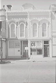 Negative - Howard Place - Bendigo Businesses - Gillies - Beauty Salon, Allan Doney, 1950 -1970