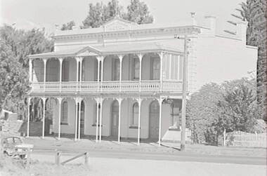 Negative - Iron Lacework - Verandah - Gold Mines Hotel Bendigo, Allan Doney, 1950 -1970