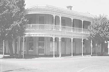 Negative - Iron Lacework - Niagara Hotel Bendigo, Allan Doney, 1950 -1970