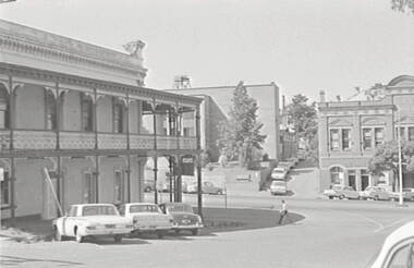 Negative - Atkinson Building Bendigo - Art Gallery - Trades Hall, Allan Doney, 1950 -1970