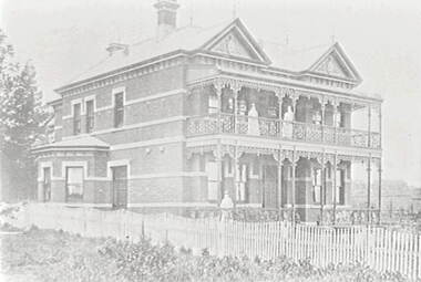 Negative - Iron Lacework - Nurses Home - Bendigo Hospital, Allan Doney, 1950 -1970