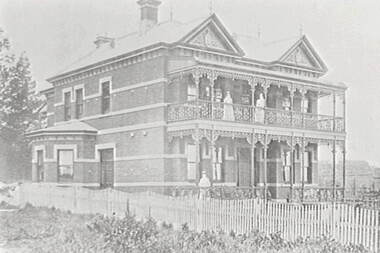 Negative - Iron Lacework - Nurses Home - Bendigo Hospital, Allan Doney, 1950 -1970