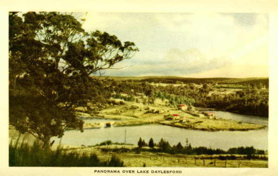 'A Souvenir of Beautiful Daylesford' landscape image of lake and surrounds on a postcard
