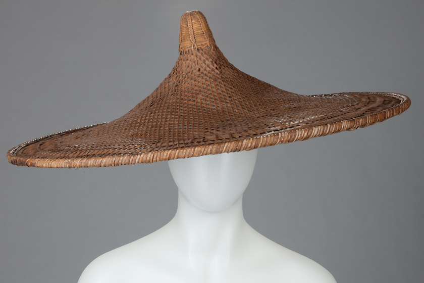Conical hat atop a mannequin