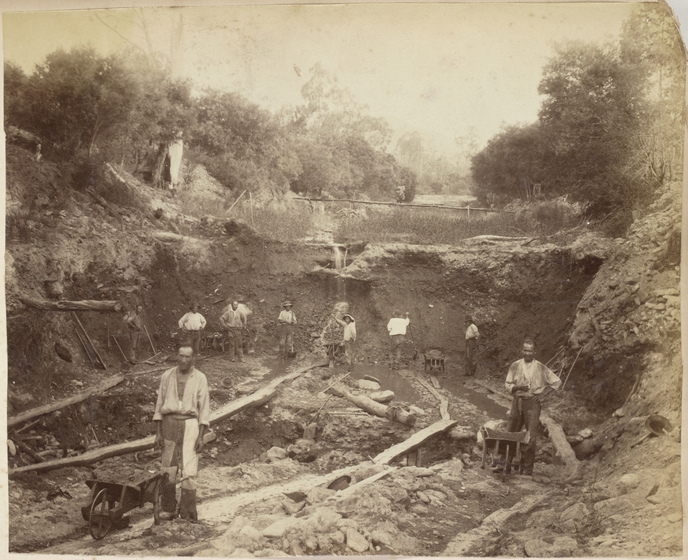 Chinese fossicking for gold