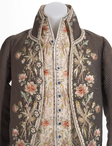 Highly embroidered silk three-piece suit with decorative buttons on both the waist coat and jacket